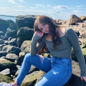 Meet your Posher, Katie